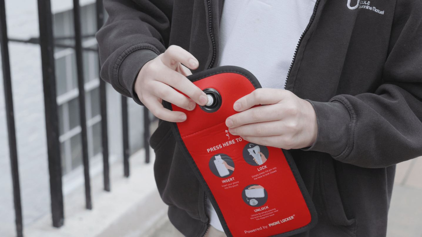 locking phone pouch